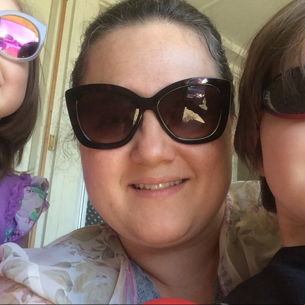 Meet your Posher, Ellen